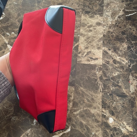 Oscar de la Renta - Picture 10 of 10